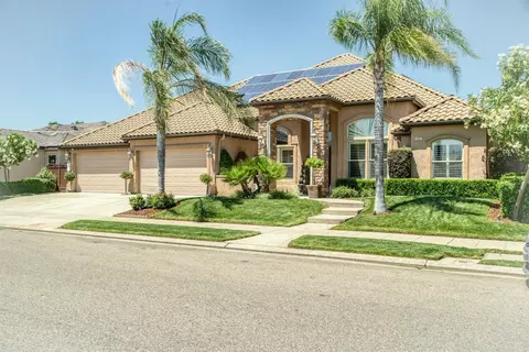 1867 N Rector Ave, Clovis, CA 93619 photo 1