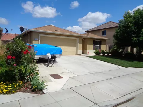 693 Hacienda, Madera, CA 93638 photo 1