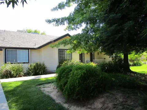 25078 Burton Way, Madera, CA 93638 photo 1