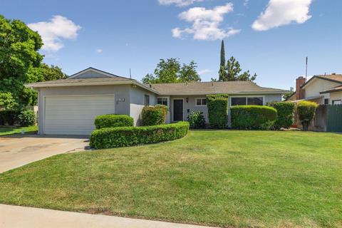 138 W Norwich Ave, Clovis, CA 93612 photo 1