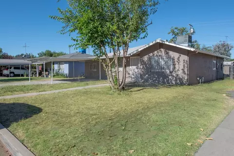 1124 Columbia St, Madera, CA 93638 photo 1