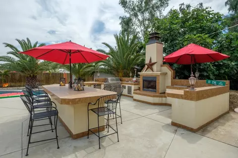 37248 Berkshire Dr, Madera, CA 93636 photo 1