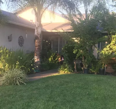 1722 Tucker Ave, Sanger, CA 93657 photo 1