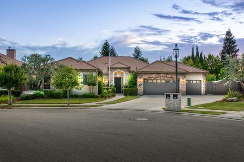 1590 N Dewitt Ave, Clovis, CA 93619 photo 1