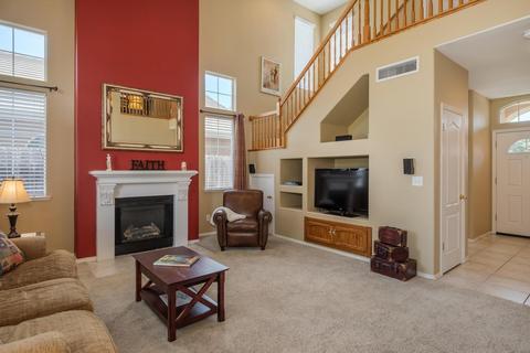 2866 Anton Ave, Clovis, CA 93611 photo 1