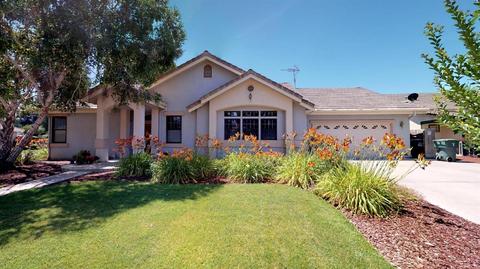 1349 E Feemster Ave, Visalia, CA 93292 photo 1