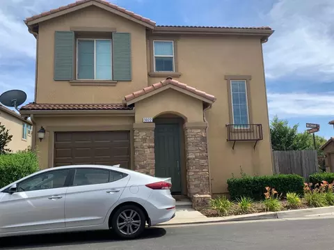 3022 Cirque Ln, Clovis, CA 93619 photo 1