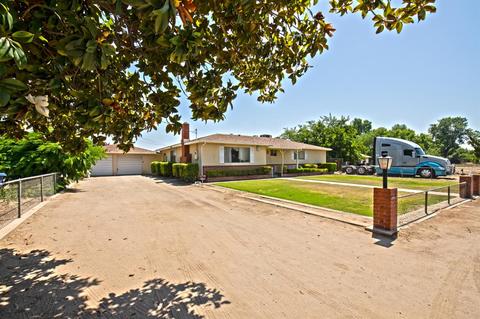 930 Nees Ave, Clovis, CA 93611 photo 1