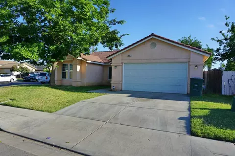 961 Los Arcos Ln, Madera, CA 93638 photo 1