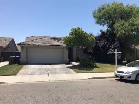 3726 Isla Vista Ct, Madera, CA 93637 photo 1