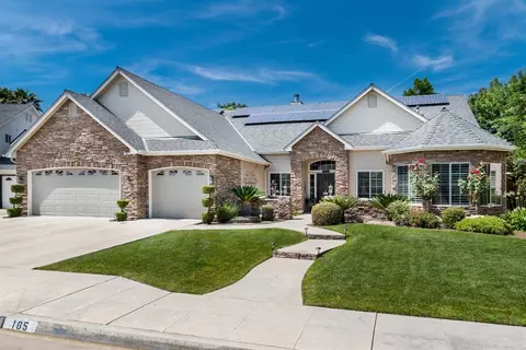 165 W Lester Ave, Clovis, CA 93619 photo 1