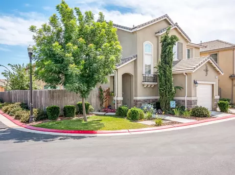 3044 Tuya Ln, Clovis, CA 93619 photo 1