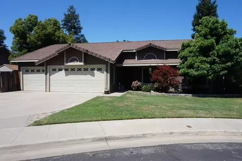 840 Laverne Ave, Clovis, CA 93611 photo 1