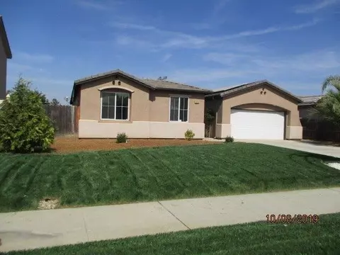 3026 Mary Ave, Sanger, CA 93657 photo 1