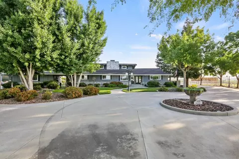 9488 Elder Ave, Hanford, CA 93230 photo 1