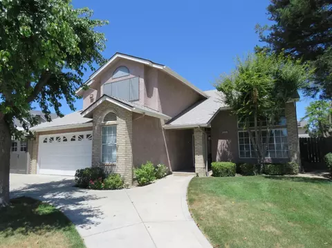 558 Almond Ct, Kerman, CA 93630 photo 1