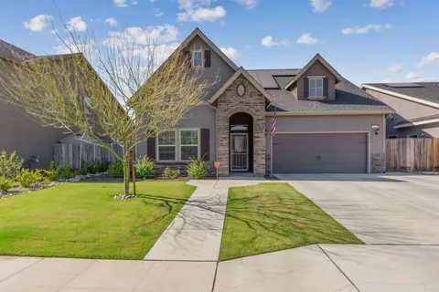 3869 Alamos Ave, Clovis, CA 93619 photo 1