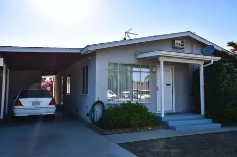825 I St, Parlier, CA 93648 photo 1