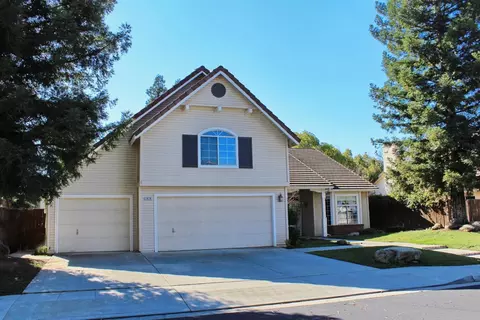 2028 Mesa Ave, Clovis, CA 93611 photo 1