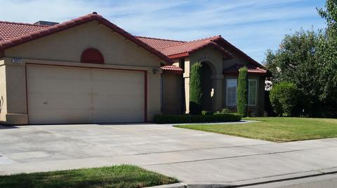 15878 W Stanislaus Ave, Kerman, CA 93630 photo 1