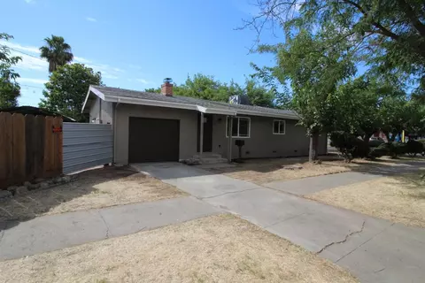 912 T St, Merced, CA 95341 photo 1
