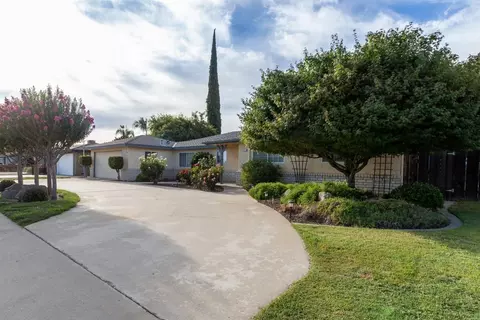 511 Sunset Ave, Madera, CA 93637 photo 1