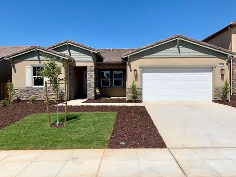 654 Forester Ln S, Madera, CA 93636 photo 1