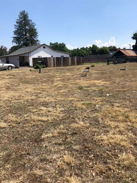 1735 Pollasky Ave, Clovis, CA 93612 photo 1