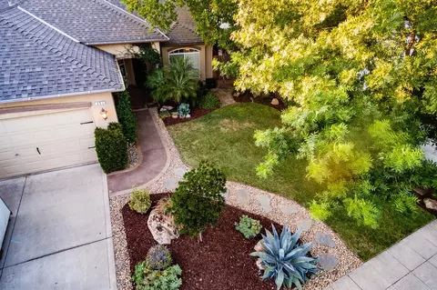 251 W Chennault Ave, Clovis, CA 93611 photo 1