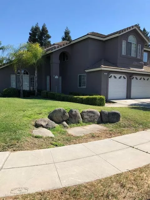 3214 Riverview Dr, Madera, CA 93637 photo 1