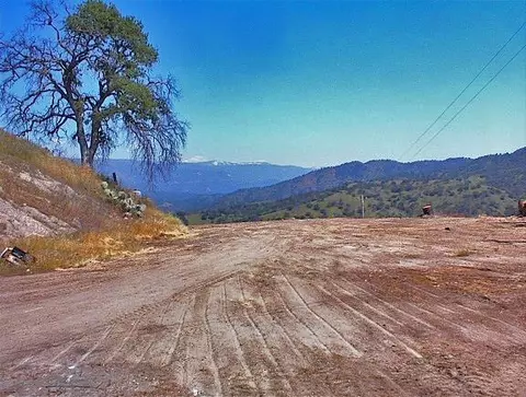 893 Marlar Ln, Squaw Valley, CA 93675 photo 1