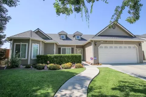 427 E Beech Ave, Reedley, CA 93654 photo 1