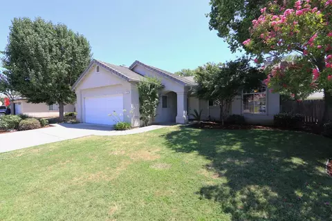 2724 Celeste Ave, Clovis, CA 93611 photo 1