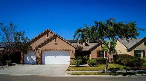 3345 Bellaire Ave, Clovis, CA 93619 photo 1