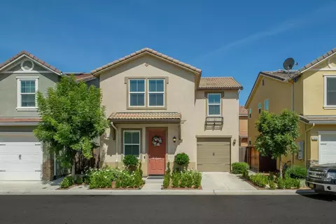 1539 N Strada Way, Clovis, CA 93619 photo 1