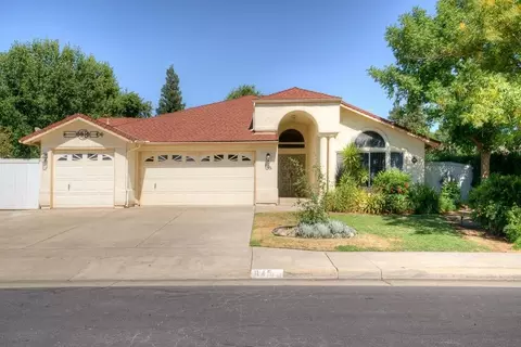 845 Burl Ave, Clovis, CA 93611 photo 1