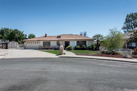 351 Trinity Cir, Hanford, CA 93230 photo 1