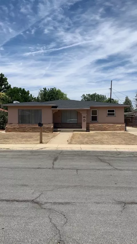 384 University Ave, Coalinga, CA 93210 photo 1