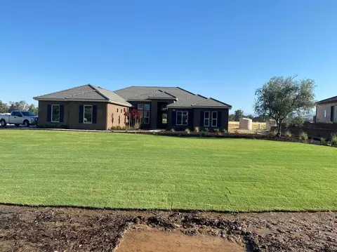 13358 E Falcon Mdws, Clovis, CA 93619 photo 1
