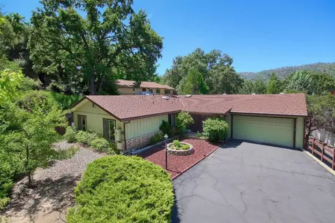 40888 Goldside Dr, Oakhurst, CA 93644 photo 1