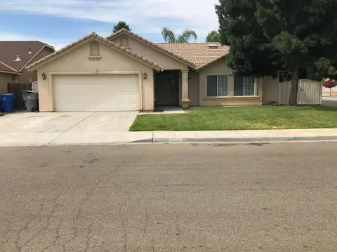 3301 Summer Ln, Madera, CA 93637 photo 1