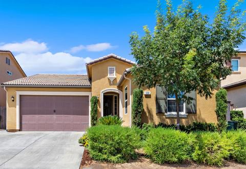 698 Whitmore Ave, Clovis, CA 93619 photo 1