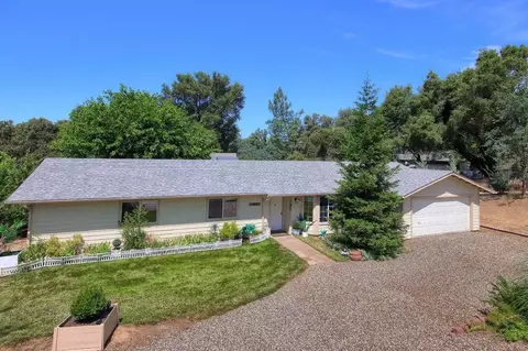 50859 Road 426, Oakhurst, CA 93644 photo 1