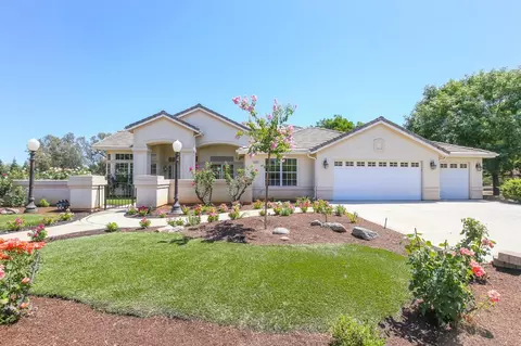 6056 N Constellation Ave, Clovis, CA 93619 photo 1