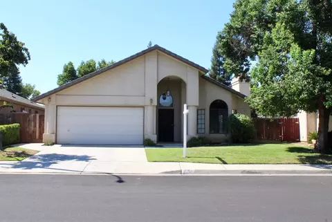 1552 Goshen Ave, Clovis, CA 93611 photo 1