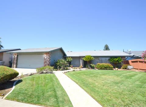 476 Laverne Ave, Clovis, CA 93611 photo 1