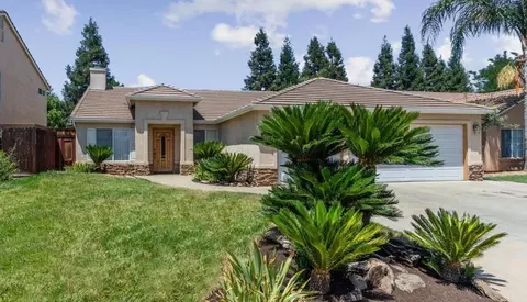 2604 E Christopher Dr, Fresno, CA 93720 photo 1