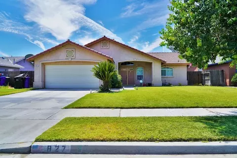 827 Monaco Dr, Lemoore, CA 93245 photo 1