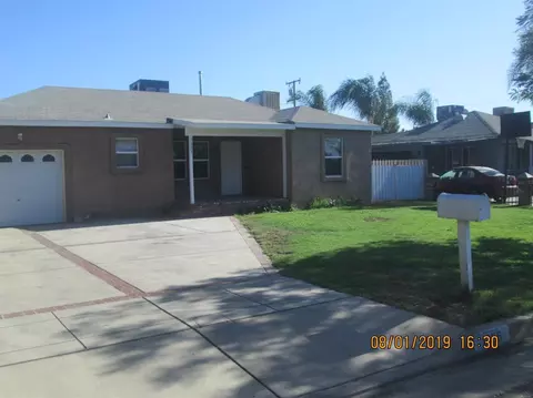 1355 E Sequoia Ave, Tulare, CA 93274 photo 1