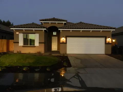479 Timberline Way S, Madera, CA 93636 photo 1